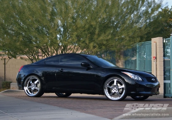 2009 Infiniti G37 Coupe with 22" Giovanna Closeouts Gianelle Spezia-5 in Chrome wheels