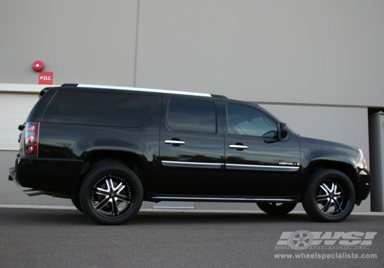 2009 GMC Yukon/Denali with 22" 2 Crave No.04 in Black (Machined) wheels