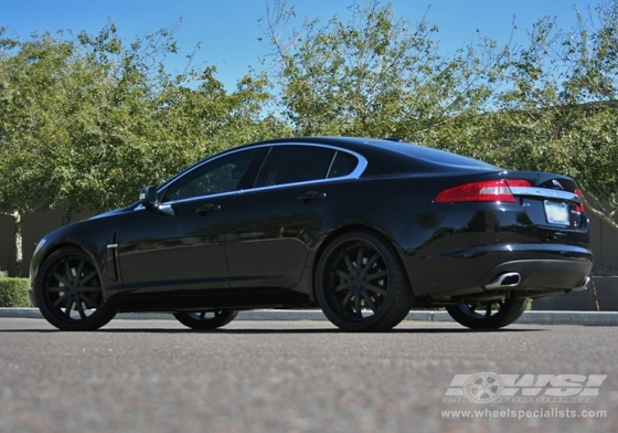 2010 Jaguar XF with 22" Vossen VVS-083 in Black (Machined) wheels