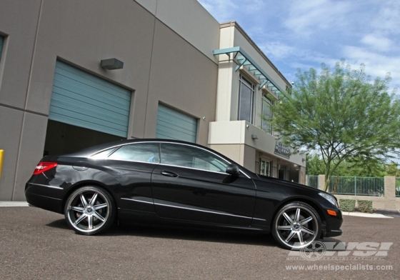 Mercedes e class coupe matte black #2