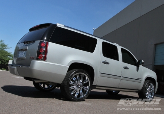 2010 GMC Yukon/Denali with 24" 2 Crave No.07 in Chrome wheels