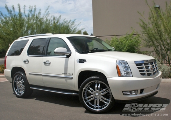 2007 Cadillac Escalade with 24" Giovanna Closeouts Giovanna Caracas in Chrome wheels