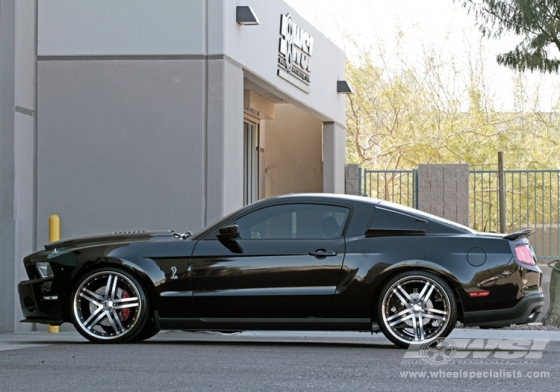 2011 Ford Mustang with 22 Vossen VVS078 in Black Machined Face 