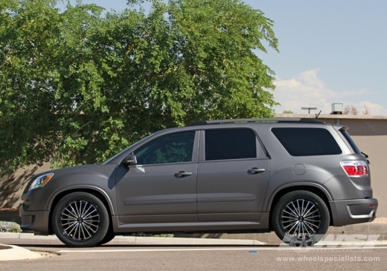 2011 GMC Acadia with 22" Gianelle Trentino in Machined Black (Gloss Black Lip) wheels