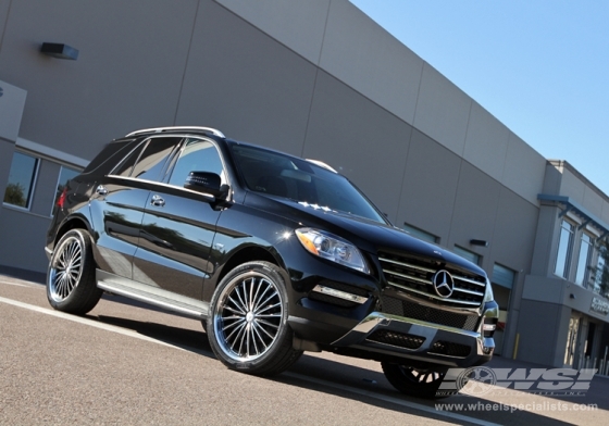 2012 Mercedes Benz ML-Class with 22" Gianelle Trentino in Machined Black (Polished S/S Lip) wheels