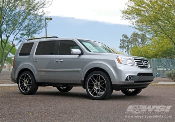 2012 Honda pilot with black rims #7