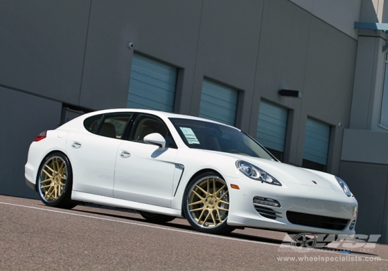 2012 Porsche Panamera with 22" Gianelle Yerevan in Gold (Chrome S/S Lip) wheels