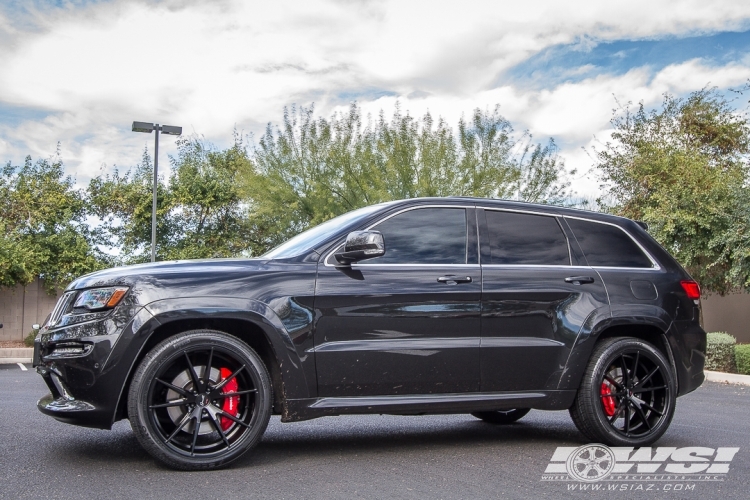 2014 Jeep Grand Cherokee with 22" Gianelle Davalu in Satin Black wheels