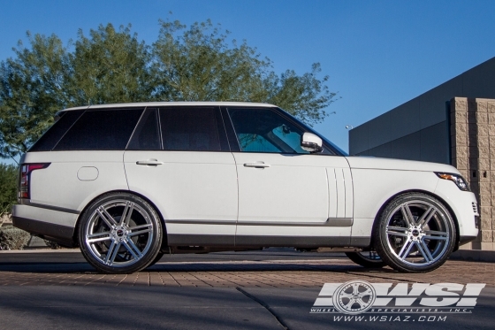2016 Land Rover Range Rover with 24" Gianelle Bologna in Machined Silver wheels