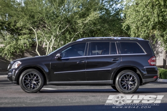 2010 Mercedes-Benz GLS/GL-Class with 20" Gianelle Puerto in Matte Black (w/Ball Cut Details) wheels