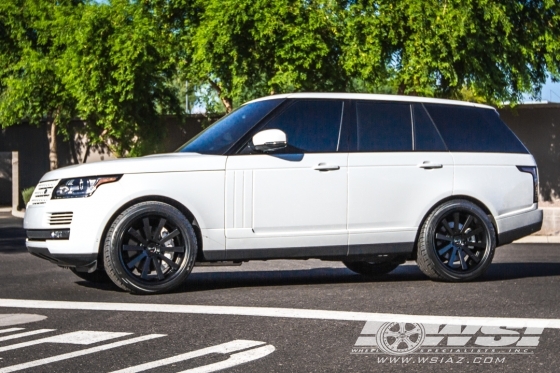 2016 Land Rover Range Rover with 22" Gianelle Santo-2SS in Matte Black (Black lip) wheels