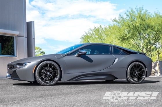 2016 BMW i8 with 20" BBS CI-R in Silver wheels