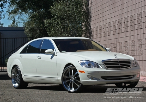2007 Mercedes Benz S-Class with 22" Axis EXE Convex in Machined wheels