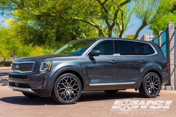 2020 Kia Telluride with 22" Gianelle Monte Carlo in Gloss Black Machined wheels