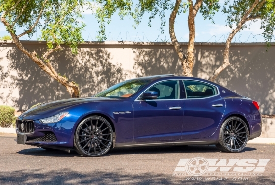 2015 Maserati Ghibli with 22" Gianelle Verdi in Gloss Black wheels