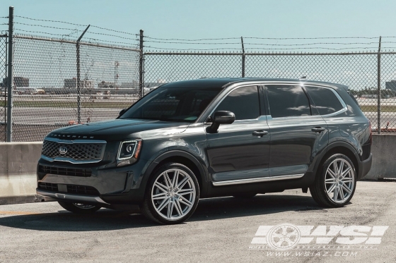 2020 Kia Telluride with 22" Vossen CV10 in Silver Polished Face wheels