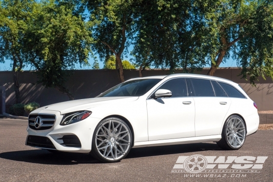 2019 Mercedes-Benz E-Class with 22" Koko Kuture Funen in Silver Machined wheels
