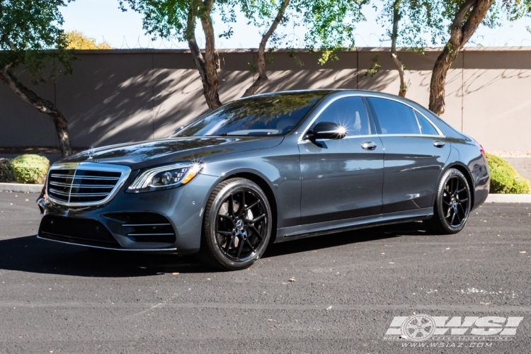 2020 Mercedes-Benz S-Class with 20" Gianelle Dilijan in Gloss Black wheels