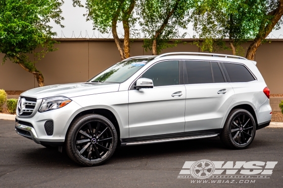 2018 Mercedes-Benz GLS/GL-Class with 22" Koko Kuture Kapan in Gloss Black wheels