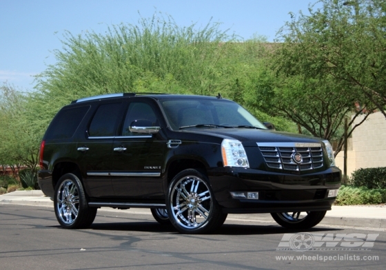 2007 Cadillac Escalade with 24" Giovanna Closeouts Giovanna Caracas in Chrome wheels
