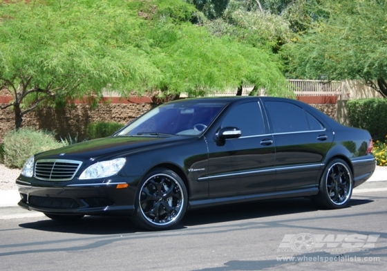 2005 Mercedes Benz S-Class with 20"   in  wheels