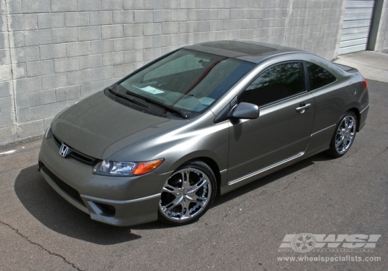 2006 Honda Civic with 18"   in  wheels
