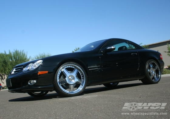 2007 Mercedes Benz SL-Class with 20" Discontinued Giovanna-Forged F5 in Chrome wheels