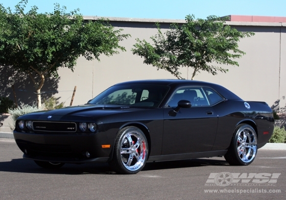 2009 Dodge Challenger with 22" Giovanna Lisbon in Chrome (Optional Black Spoke Cap) wheels