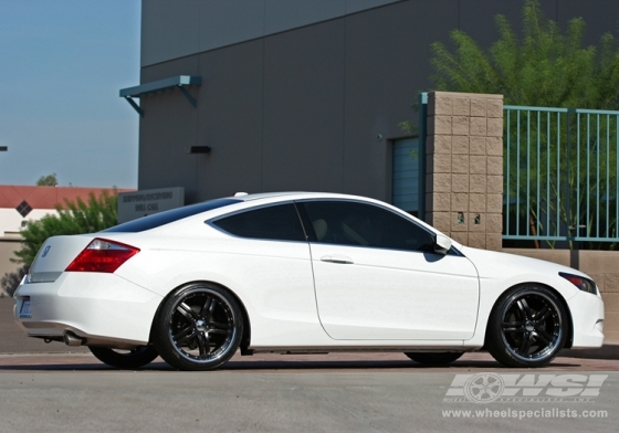 2008 Honda Accord with 20" Vossen VVS-078 in Black (Matte) wheels
