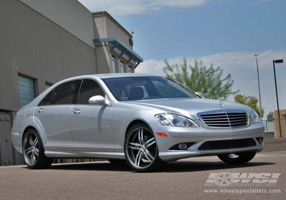 2008 Mercedes Benz S-Class with 21" Auto Couture Transform Monoblock in Silver (Giorno) wheels