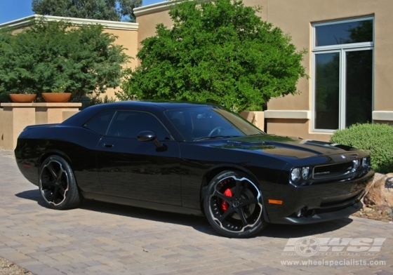 2009 Dodge Challenger with 22" Giovanna Dalar in Black (Matte) wheels