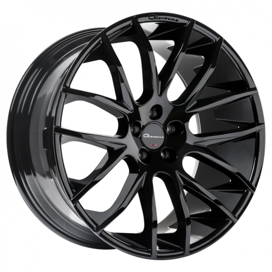 Giovanna Kilis in Gloss Black