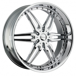 Giovanna Calisix in Chrome
