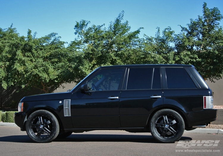 2008 Land Rover Range Rover with 23" Giovanna Lisbon in Matte Black wheels