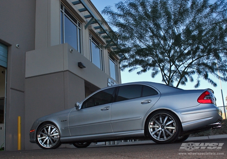 2008 Mercedes-Benz E-Class with 20" Vossen VVS-083 in Black Machined (Stainless Lip) wheels
