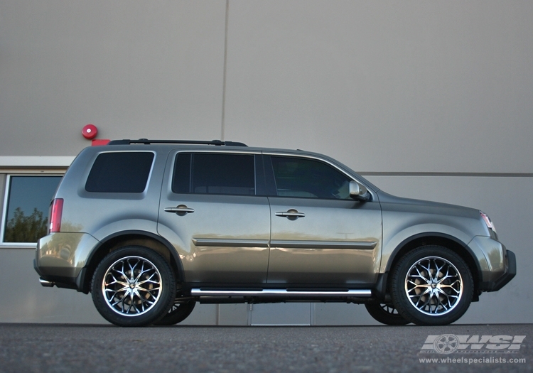 2009 Honda Pilot with 20" 2Crave N09 in Chrome wheels