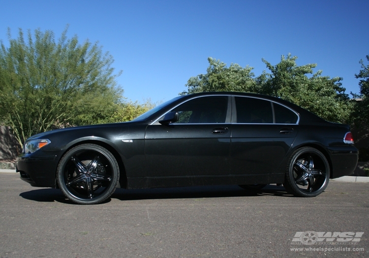 2007 BMW 7-Series with 22" 2Crave N05 in Black (Matte) wheels