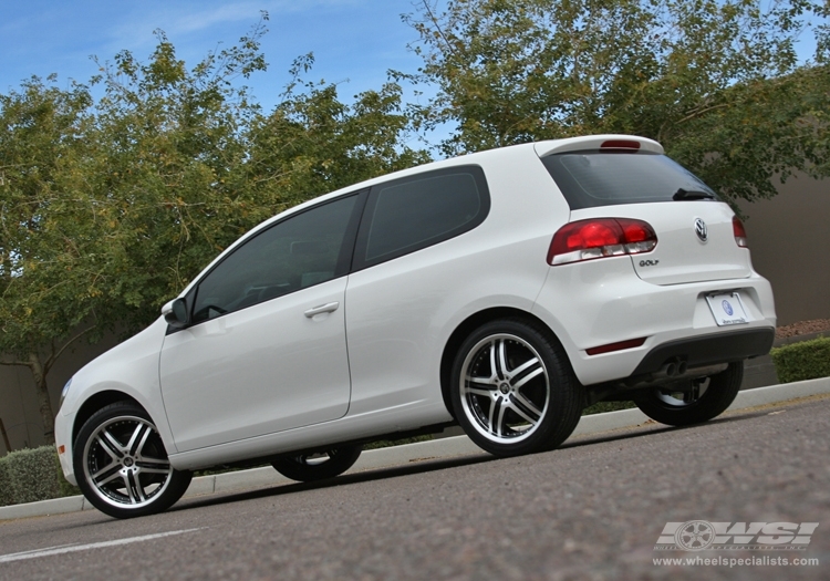 2010 Volkswagen Golf with 18" 2Crave No.10 in Black Machined (Machined Lip) wheels