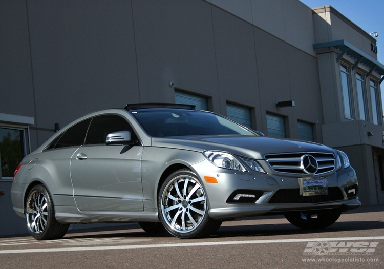 2010 Mercedes-Benz E-Class Coupe with 19" Vossen VVS-083 in Black Machined (Stainless Lip) wheels