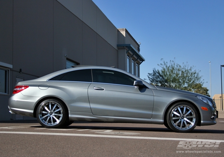 2010 Mercedes-Benz E-Class Coupe with 19" Vossen VVS-083 in Black Machined (Stainless Lip) wheels