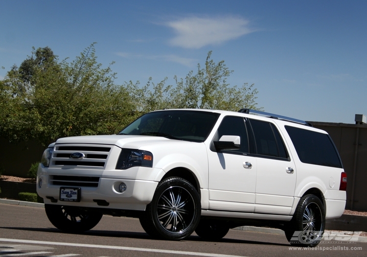 2010 Ford Expedition with 22" 2Crave N01 in Black Machined (Black) wheels