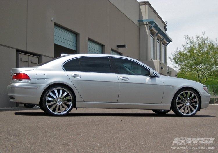 2007 BMW 7-Series with 22" Giovanna Closeouts Gianelle Santorini in Chrome wheels