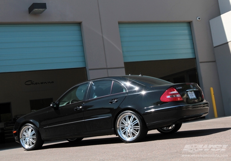 2006 Mercedes-Benz E-Class with 20" Vossen VVS-082 in Silver Machined (DISCONTINUED) wheels