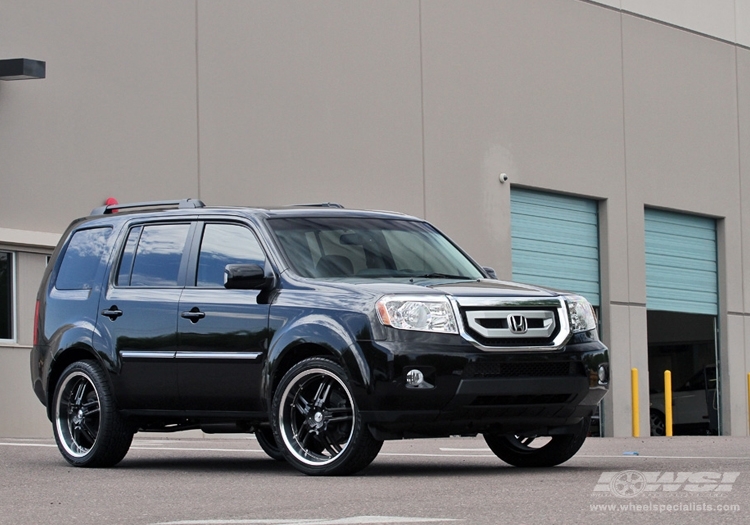 2010 Honda Pilot with 22" Giovanna Cuomo in Black (Machined Lip) wheels