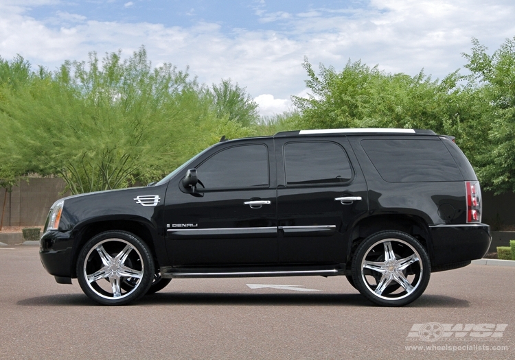 2009 GMC Yukon with 24" 2Crave N15 in Chrome wheels