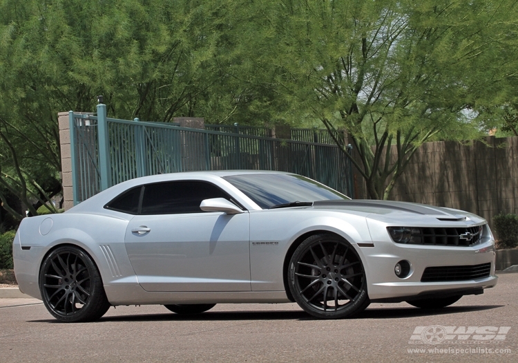 2010 Chevrolet Camaro with 22" Giovanna Kilis in Matte Black wheels