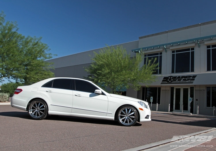 2010 Mercedes-Benz E-Class with 20" Vossen VVS-083 in Black Machined (Stainless Lip) wheels