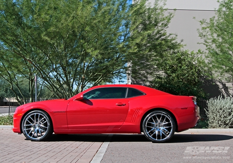 2010 Chevrolet Camaro with 22" Giovanna Kilis in Chrome wheels