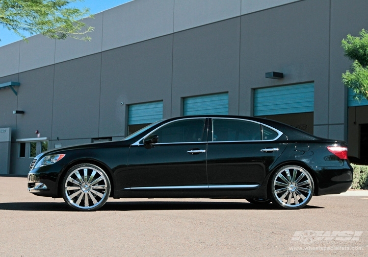 2010 Lexus LS with 22" Giovanna Closeouts Gianelle Santorini in Chrome wheels