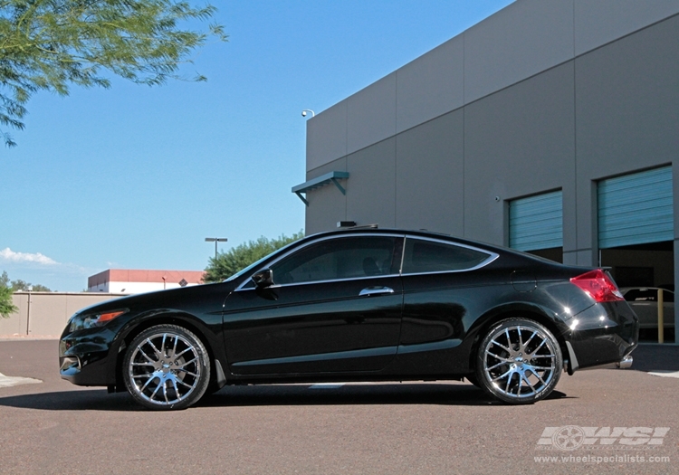 2011 Honda Accord with 20" Giovanna Kilis in Chrome wheels